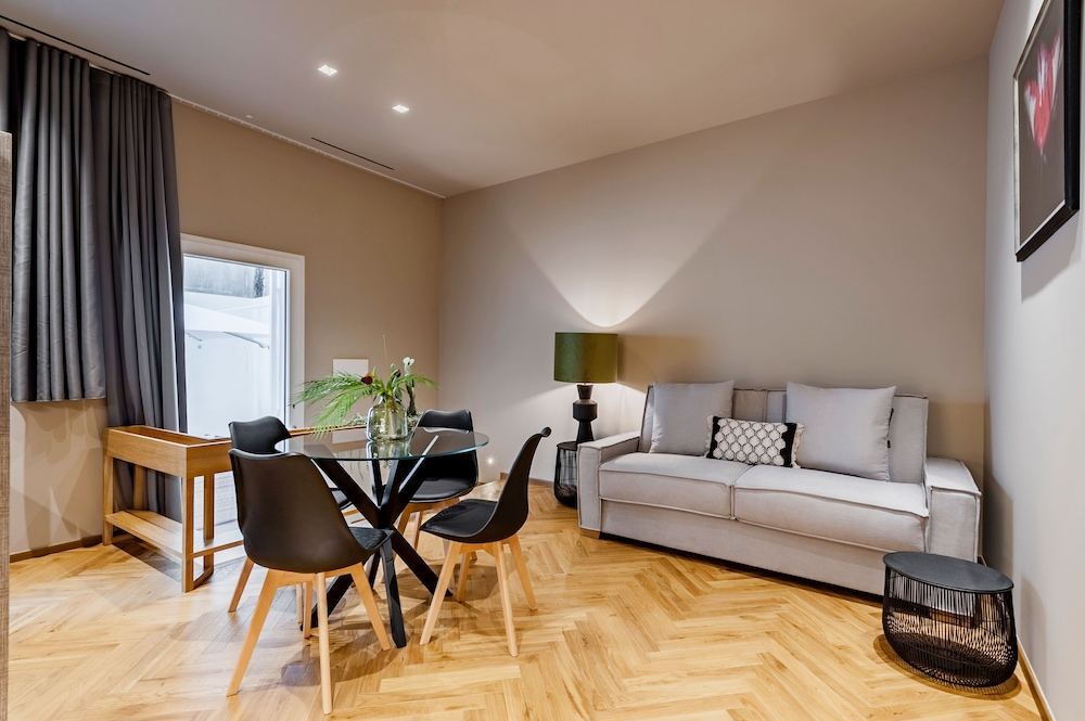 Ferrini Home Etnea Heritage — 4-Star Luxury Hotel in Catania, Italy