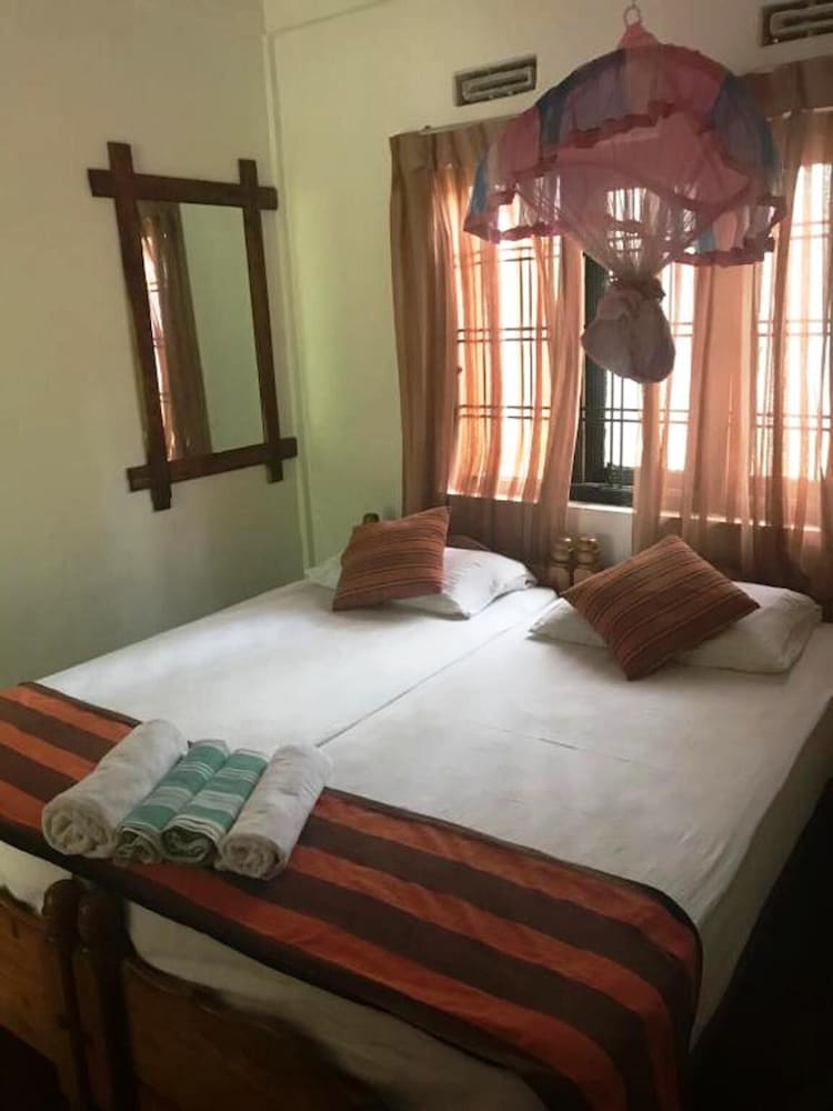 Sujatha Tourist Rest in Dambulla, Sri Lanka