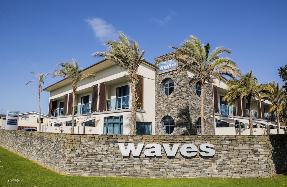 Waves Motel - carbon neutral hotel in Auckland