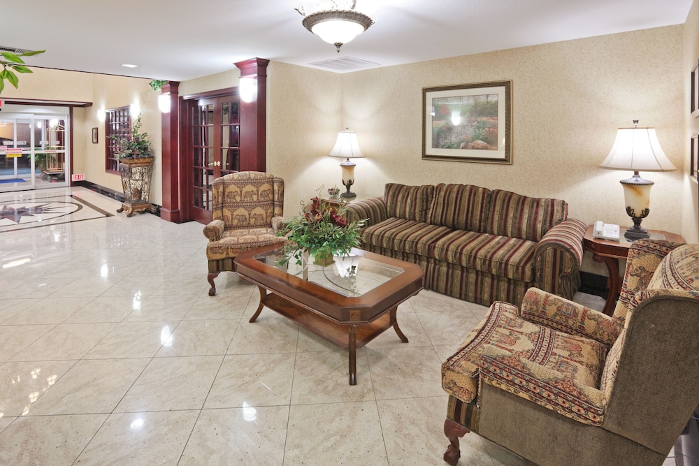 Holiday Inn Express Hotel & Suites Gainesville by IHG - photo 29