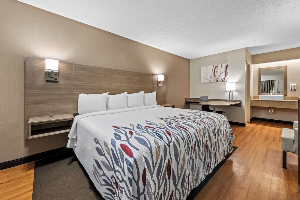 Red Roof Inn Columbus West Hilliard - photo 8