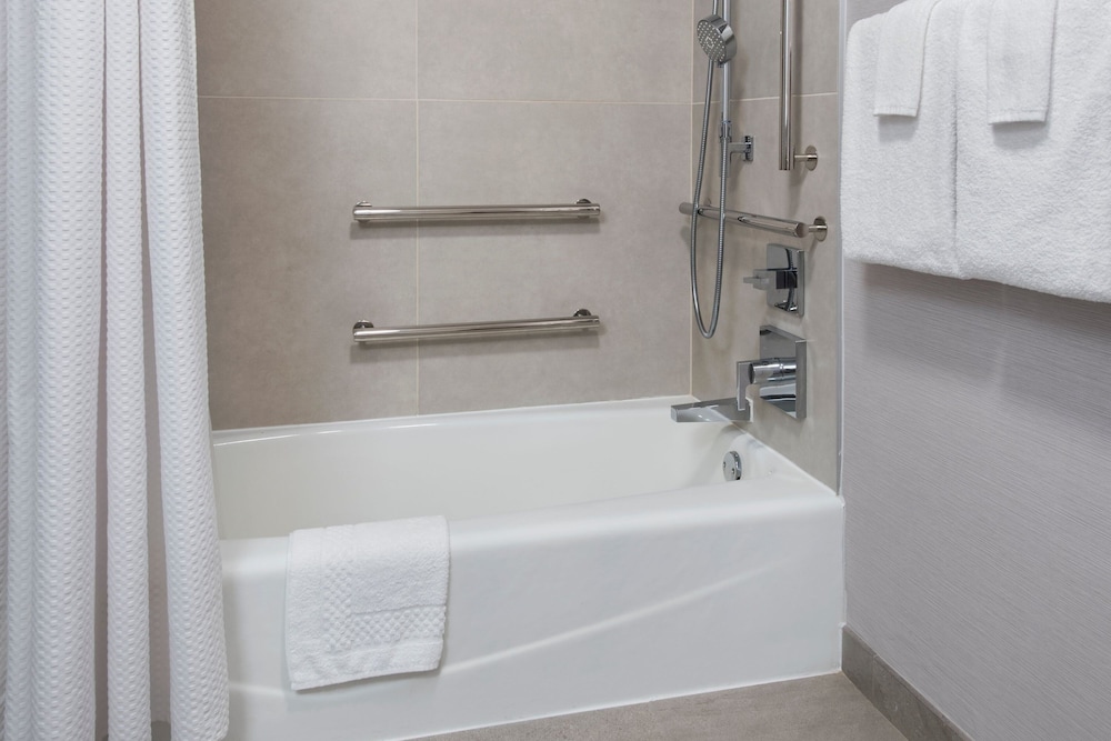 Courtyard by Marriott Tarrytown Westchester County - photo 17