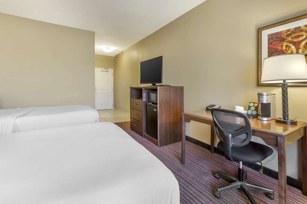 Best Western Plus Chandler Hotel & Suites - photo 14