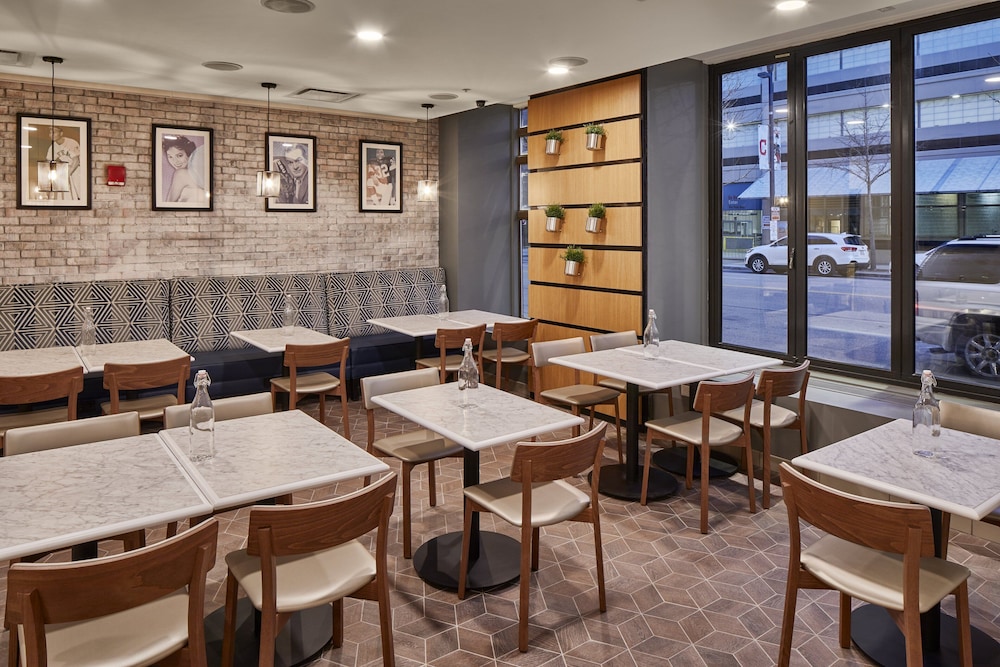 Hotel Indigo Cleveland Downtown by IHG - photo 31