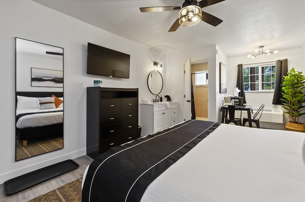 The Jeffrey Hotel - photo 16
