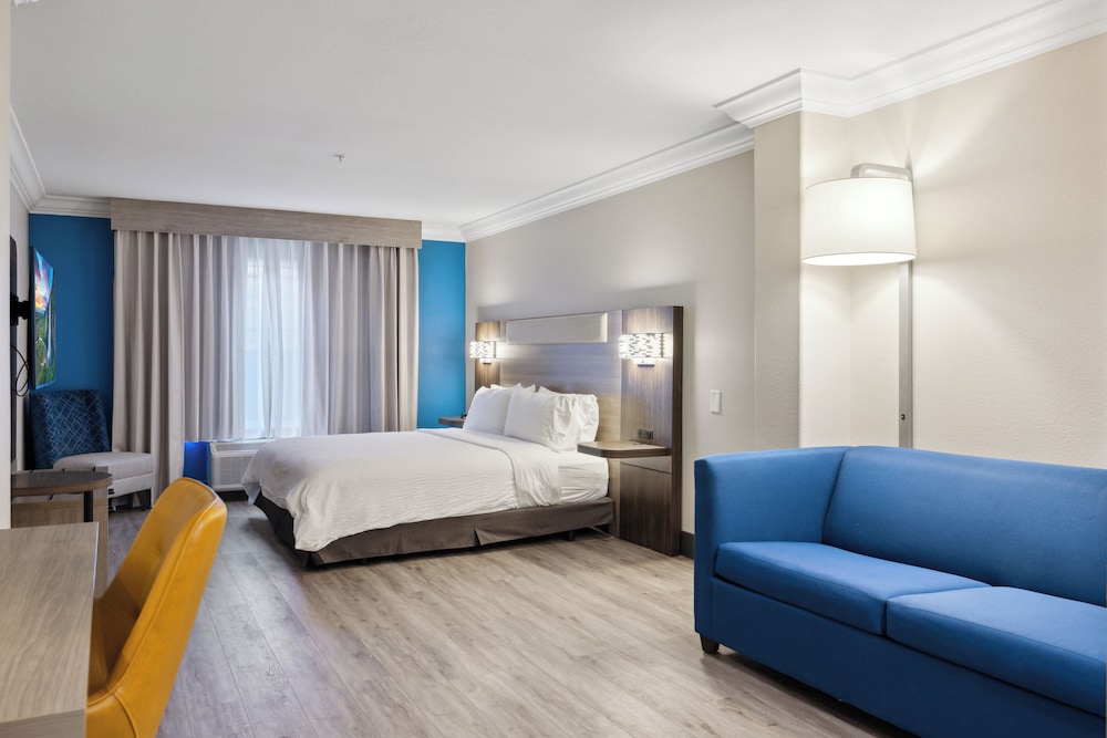 Holiday Inn Express Hotel & Suites Vacaville by IHG - photo 13
