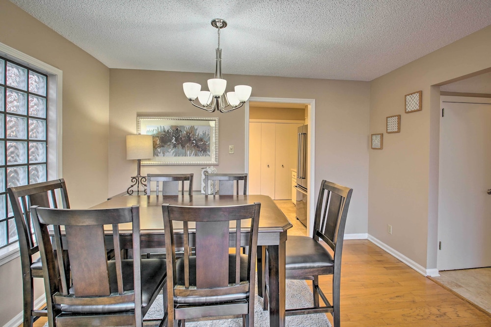 Serene Lake Hamilton Hideaway with Private Dock in Hot Springs, United States