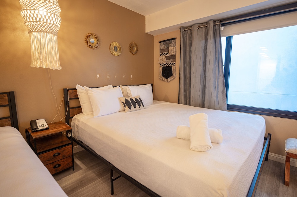 1Bd1Ba w BonusRM Stay Together Suites - photo 12
