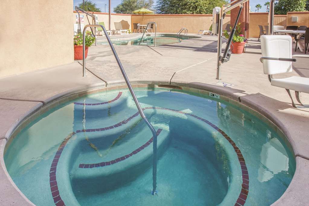 La Quinta Inn & Suites by Wyndham NW Tucson Marana - photo 15
