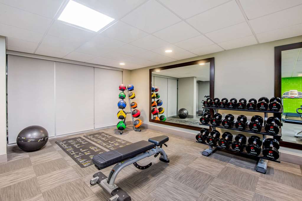 La Quinta Inn & Suites by Wyndham Baltimore BWI Airport - photo 18
