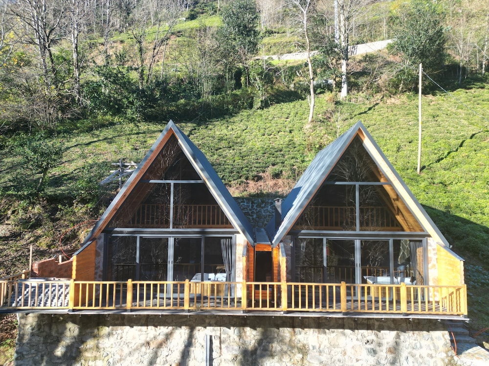 Golden Rose Bungalov in Ardesen, Turkey