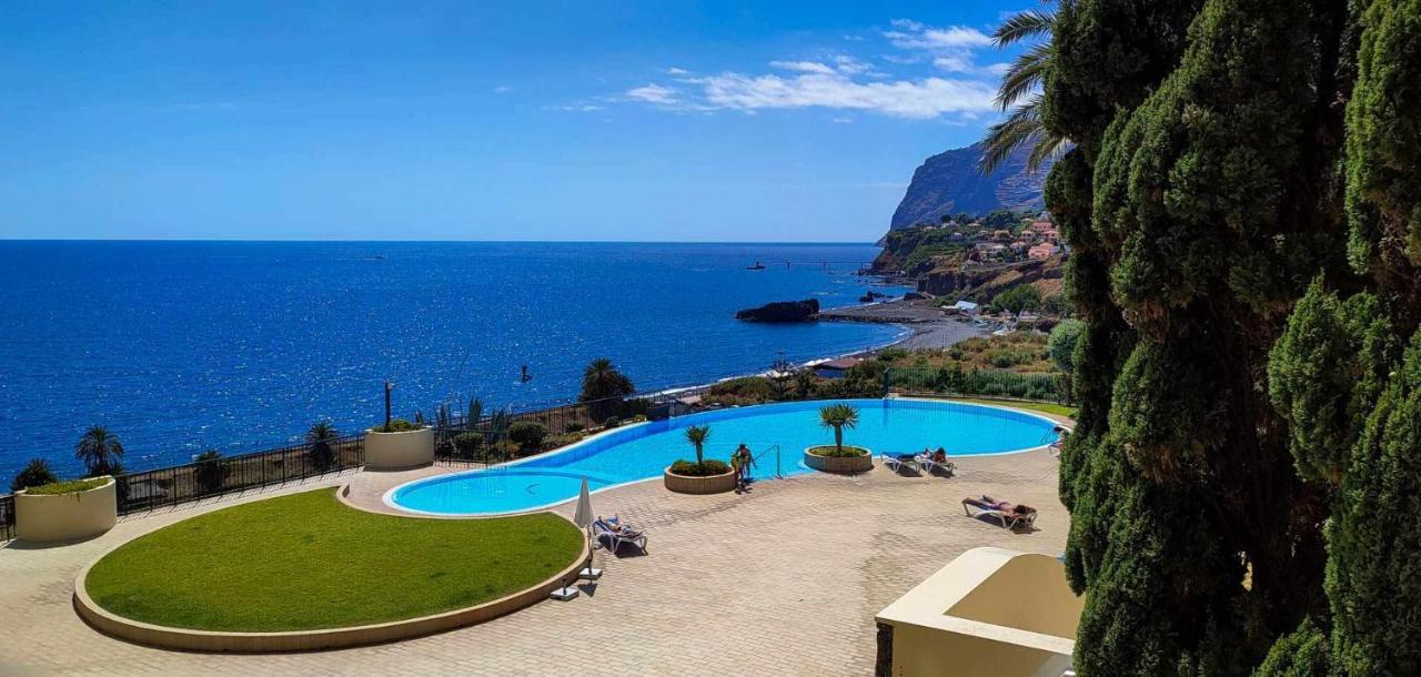 Luxury Sea View Apartment — 4-Star Luxury Hotel in Funchal, Portugal