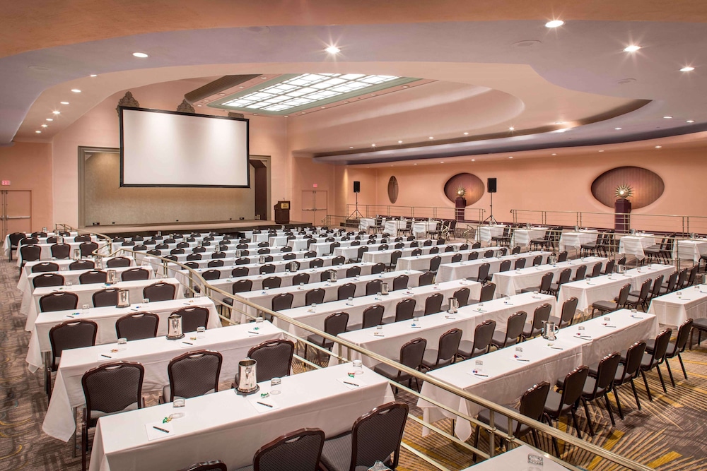 Hilton Cincinnati Netherland Plaza - photo 63
