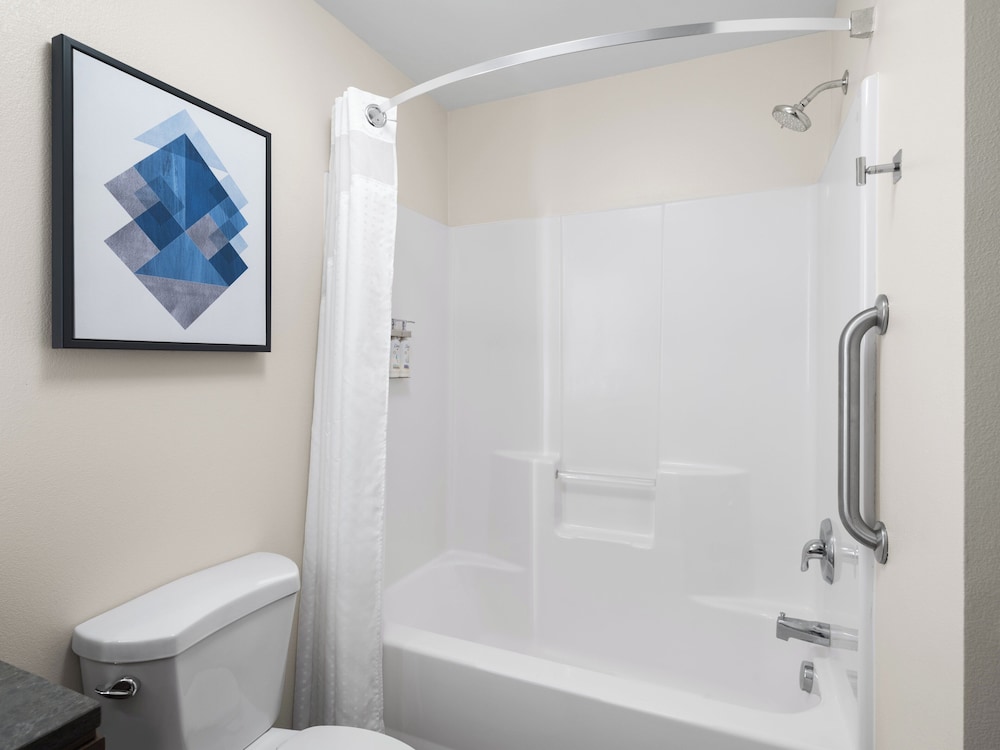 Candlewood Suites Radcliff Fort Knox by IHG - photo 35