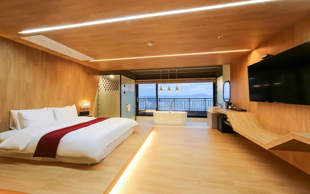 Gyeongnam goseong Hotel With7 in Goseong, South Korea