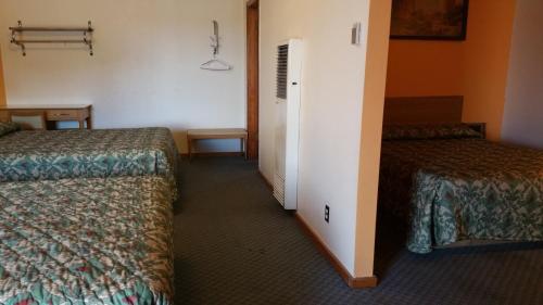 Thunderbird Motel Las Vegas New Mexico - photo 12