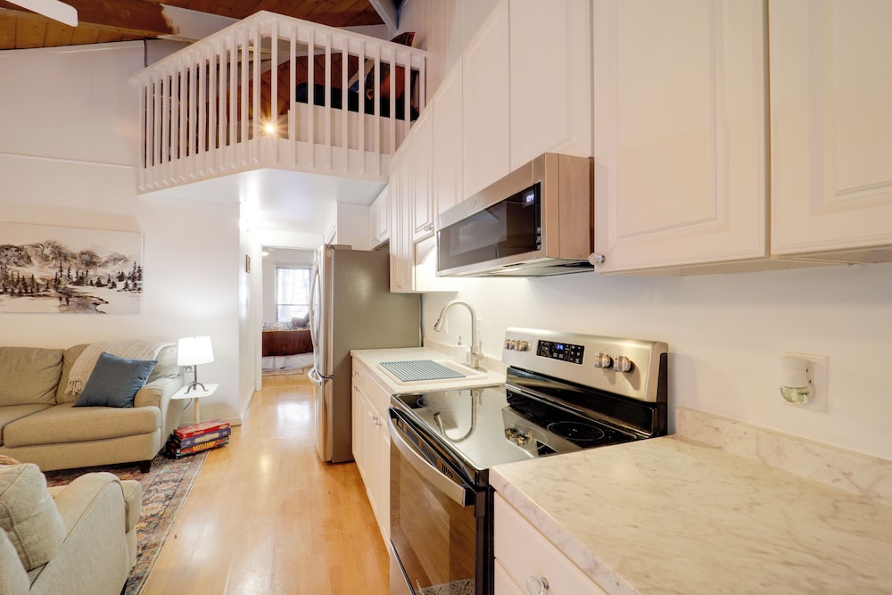 1 Mi to Beech Mountain Resort: Comfy Condo - photo 10