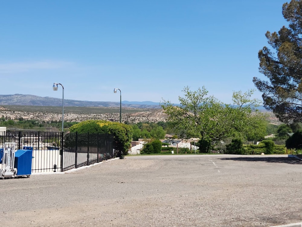 The View Motel - photo 24