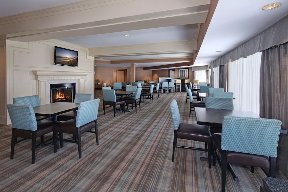Holiday Inn Express Port Hueneme by IHG - photo 33