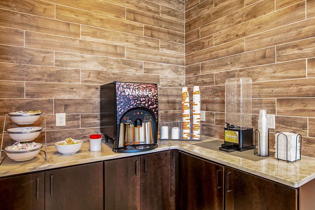Comfort Suites Fishkill near Interstate 84 - photo 50