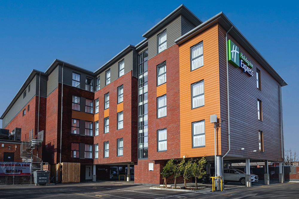Holiday Inn Express Fleet by IHG — hotel in Fleet