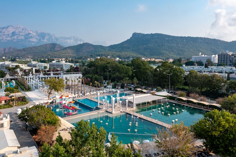 Miarosa Kemer Beach — hotel in Kemer