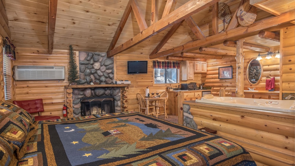 Upper Canyon Inn & Cabins - photo 22