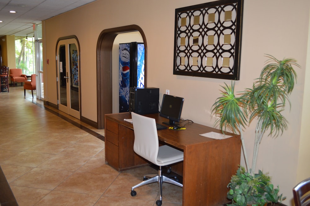 Ontario Airport Inn - photo 13