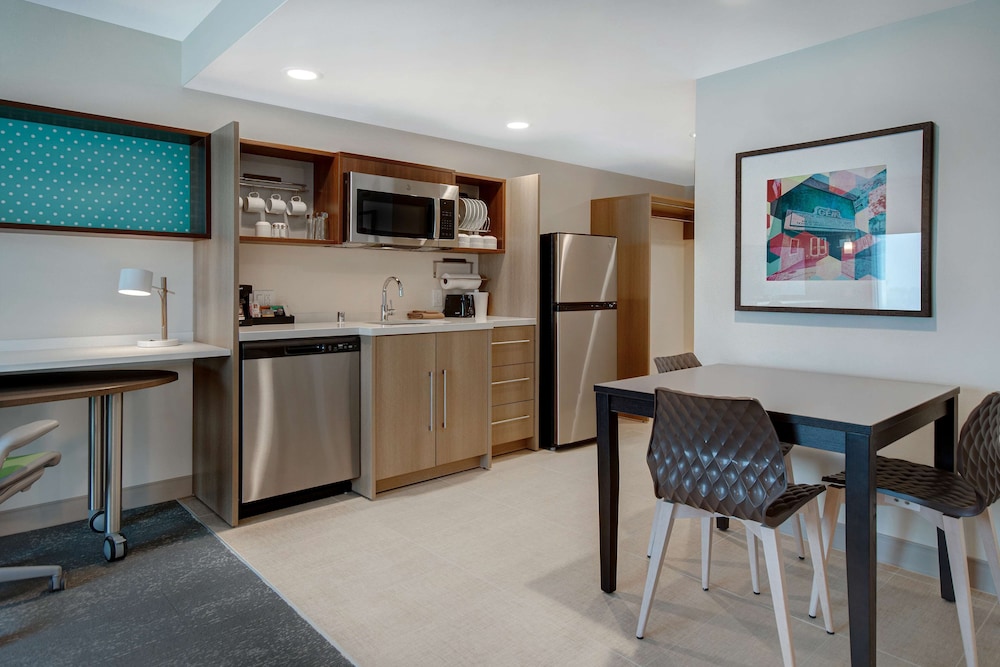 Home2 Suites by Hilton Garden Grove Anaheim - photo 11