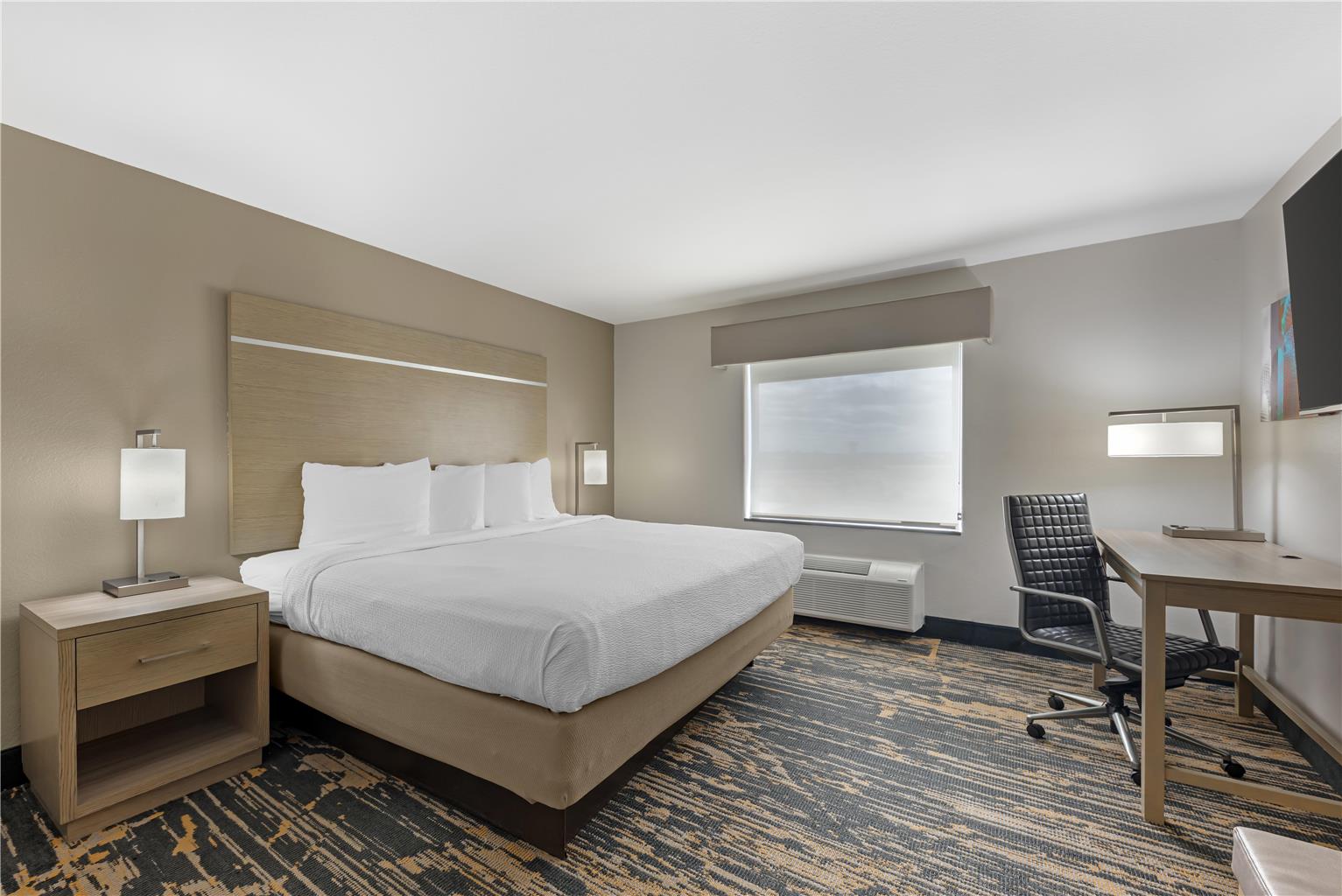 Best Western Plus Killeen Fort Cavazos Hotel & Suites - photo 31