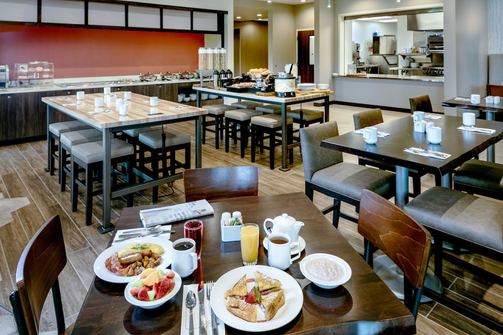 Hilton Garden Inn Wenatchee - photo 25