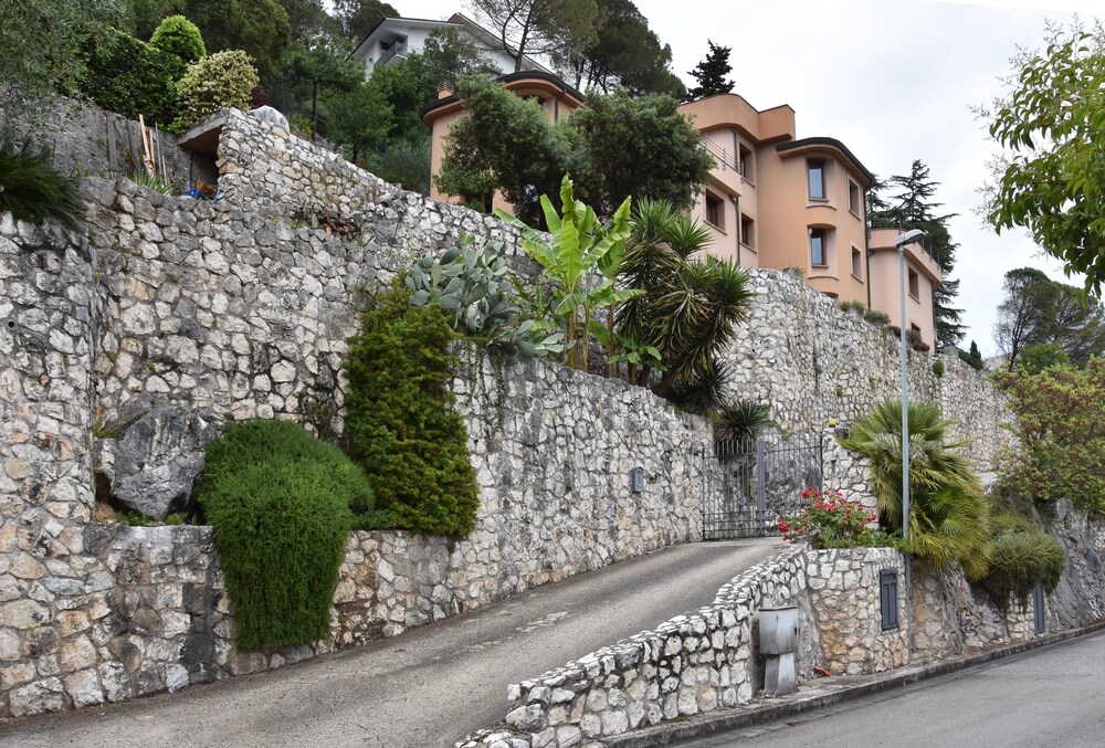La Residenza di Carolina — 4-Star Luxury Hotel in Cassino, Italy