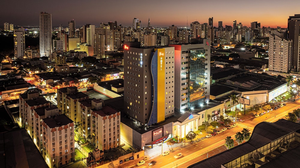 Hus Hotel Maringa in Maringa, Brasil