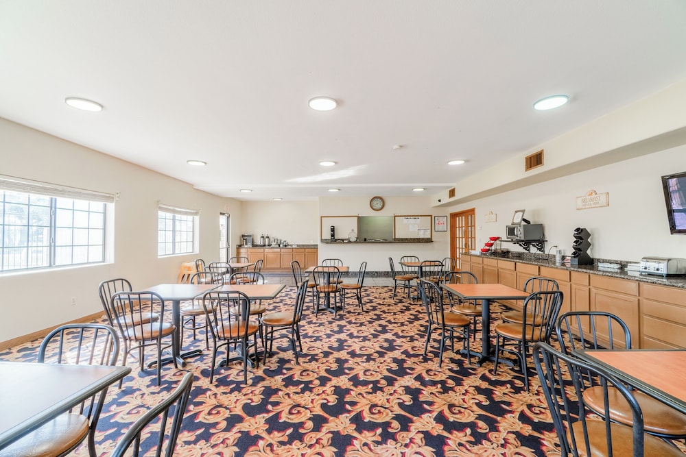 Texan Inn By Oyo Beeville Us 181 - photo 80