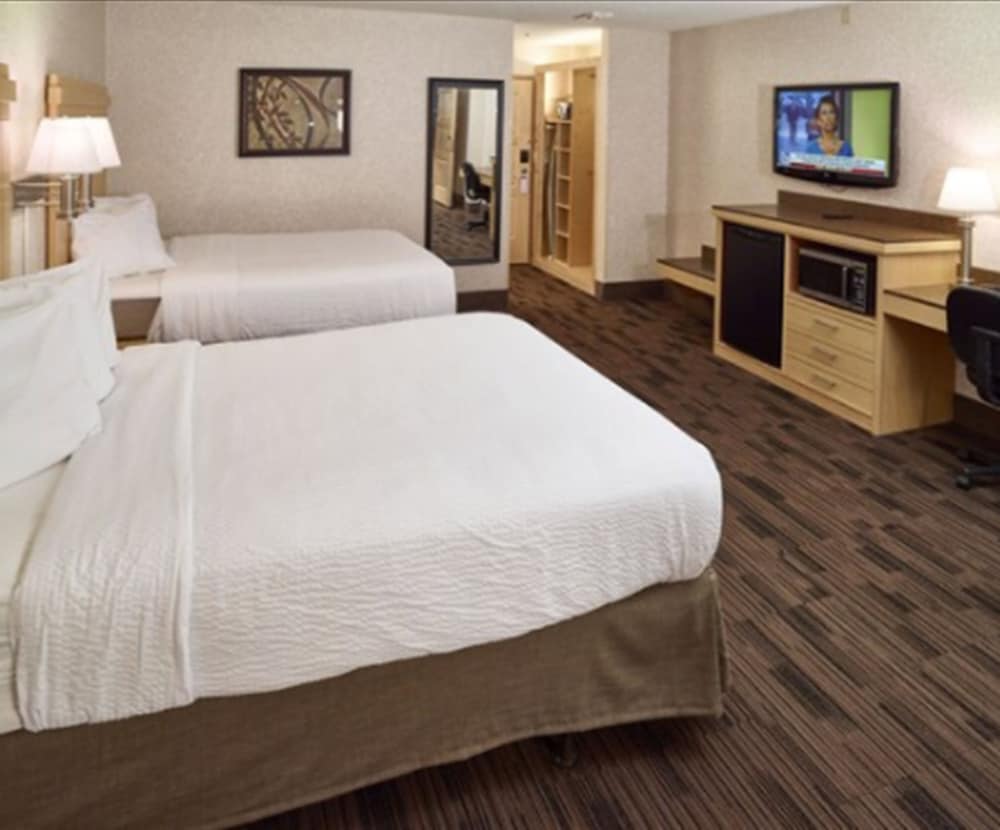 LivINN Hotel Minneapolis North Fridley - photo 17