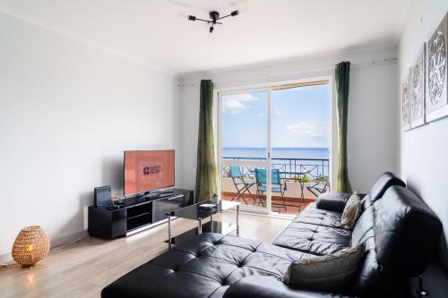 GuestReady Caniço paradise with ocean view — 4-Star Luxury Hotel in Santa Cruz, Portugal