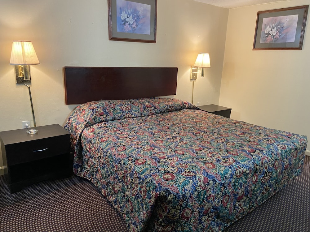 Corbin Inn - photo 3