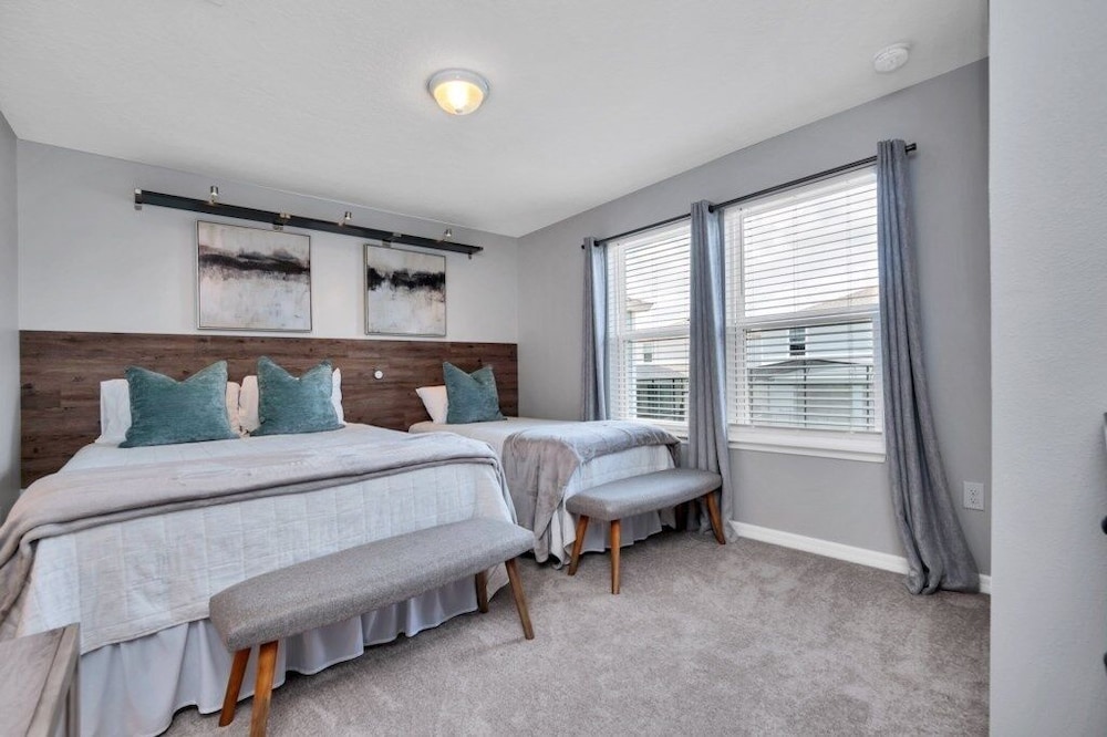 5 Bed With Fantastic Game Room In Fun Resort 5 Bedroom Townhouse by RedAwning - photo 6