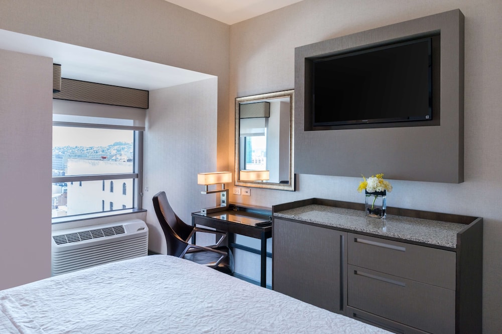 Hampton Inn San Francisco Downtown Convention Center - photo 40