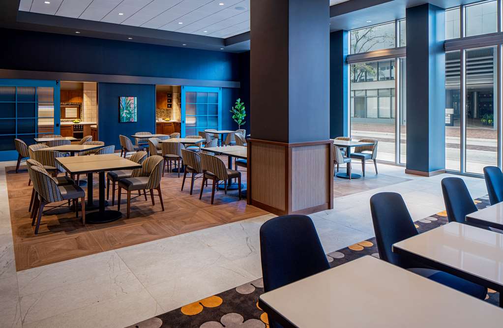 Hyatt House Tampa Downtown - photo 9