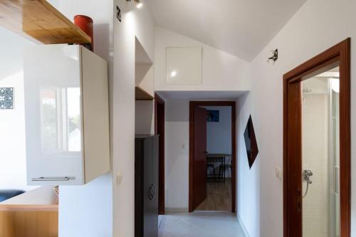 Bright And Light Apartments