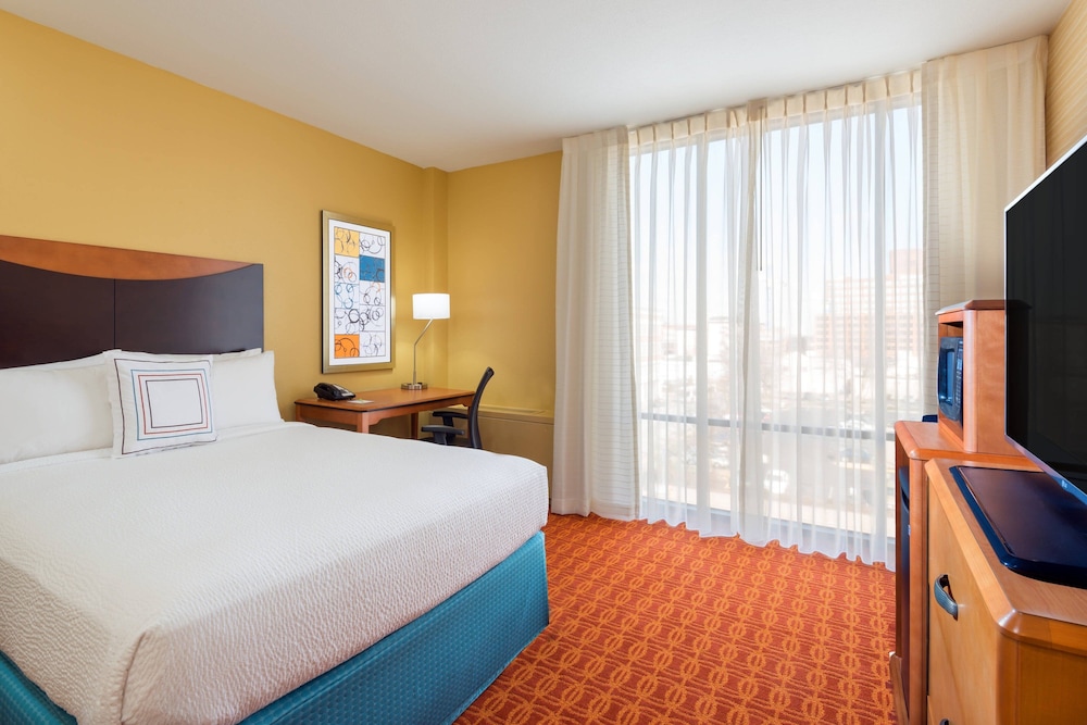 Fairfield Inn & Suites by Marriott Louisville Downtown - photo 6