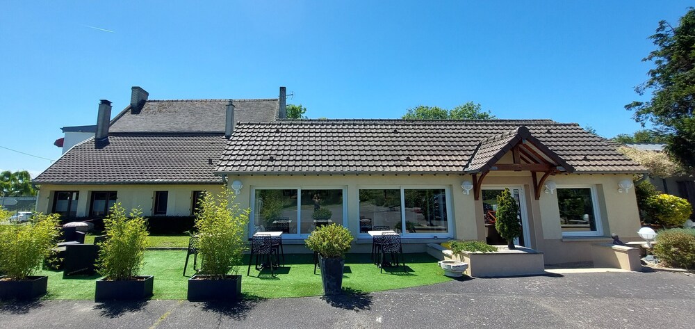 Hôtel La Rosière in Caen, France