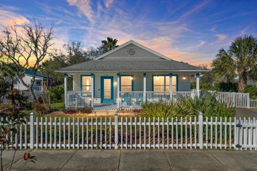 Beach within Reach - last minute hotel in Destin