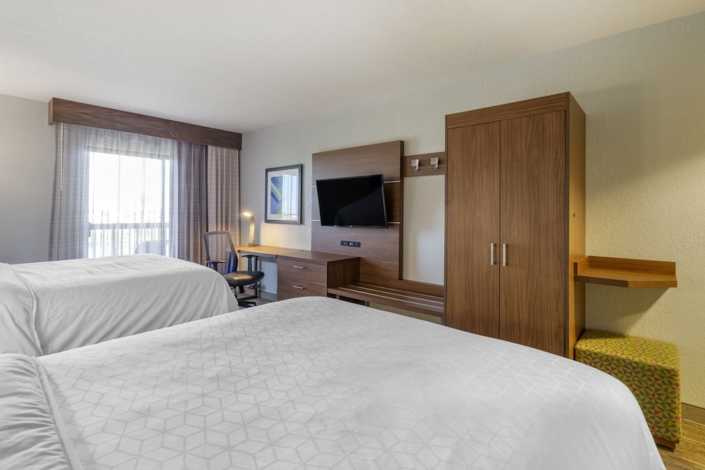 Holiday Inn Express Cape Coral Fort Myers Area by IHG - photo 14