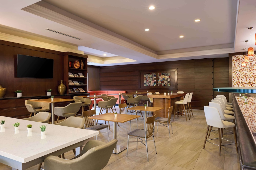 DoubleTree by Hilton Minneapolis Airport MN - photo 30