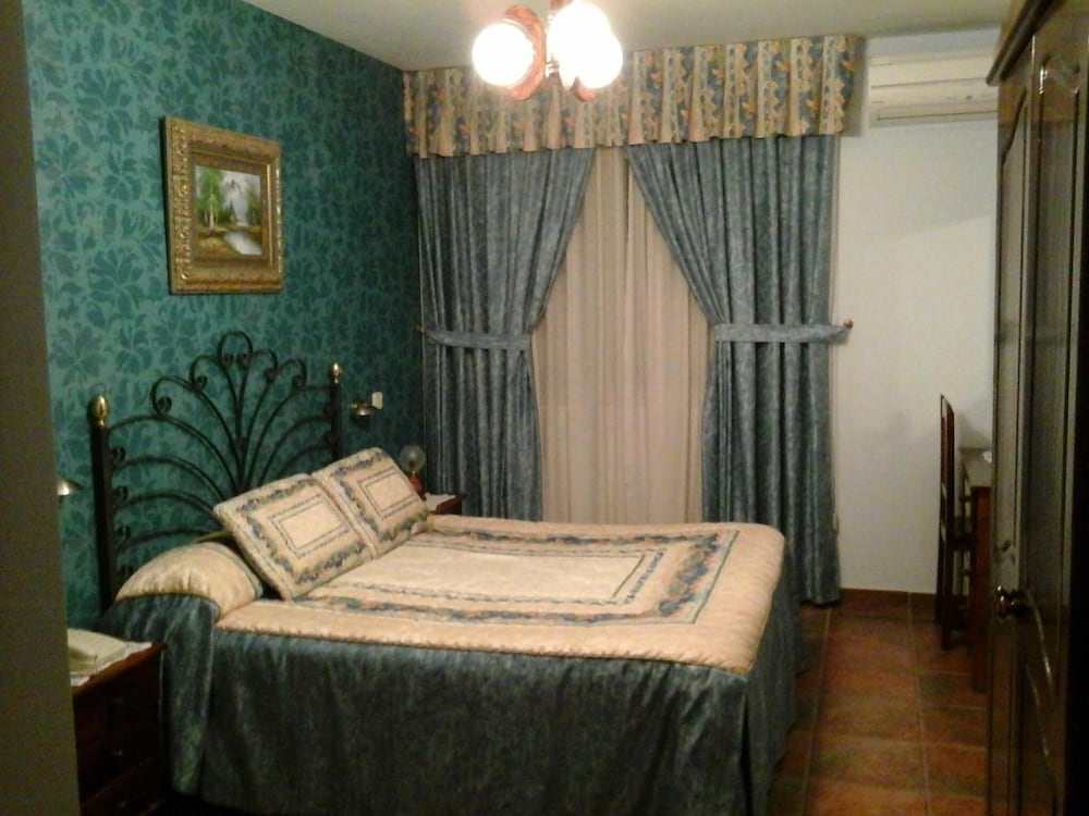 Piñera - carbon neutral hotel in Vega De Espinareda