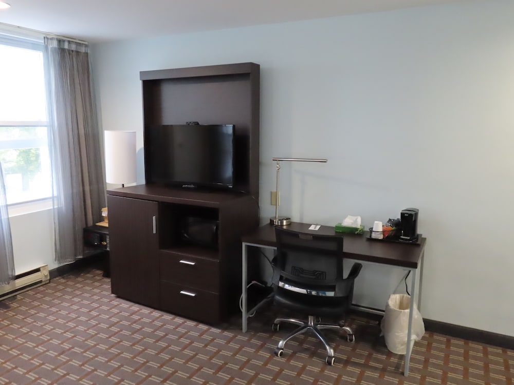 St. Charles Hotel - photo 12