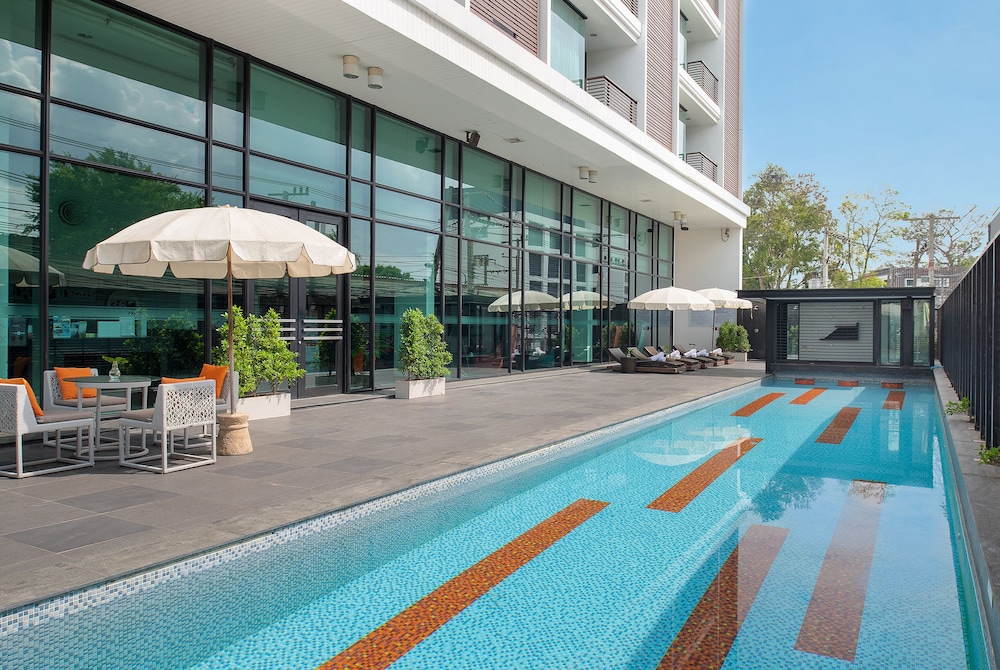 Tsix5 Hotel - last minute hotel in Pattaya