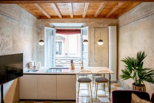 Palazzo Scappi Gardi Luxury Apartments — 4-Star Luxury Hotel in Bologna, Italy